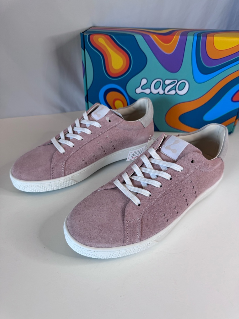 Women’s size 8.5 Lazo Halo Pink Suede Low-Top Sneakers